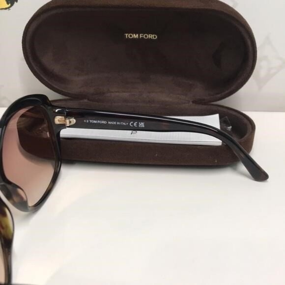 TF919 52F - Picture 4 of 14